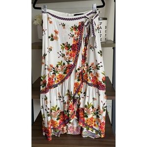 Gorgeous AKIRA Faux Wrap Midi Skirt, Size Large